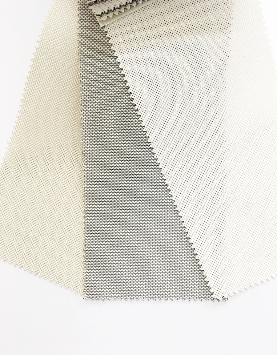 Närbild på screenvävar i beige, grå och vitt