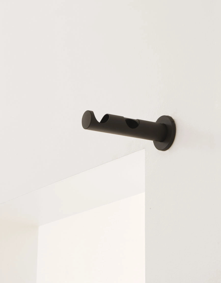 Wall bracket Point, double, several colours and sizes