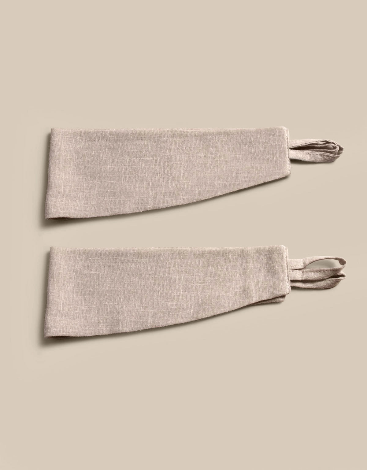 Beiget gardinomtag i väv Saga beige