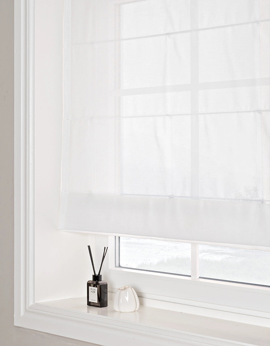Transparent hissgardin Viska vit med lina