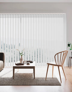 Vit lamellgardin